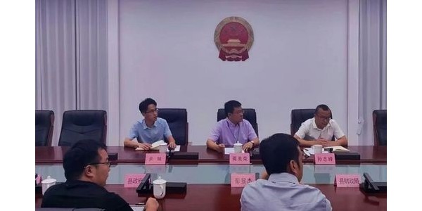 貴陽院遇見中江縣！不吃又不喝，經濟要滑坡——中江表妹